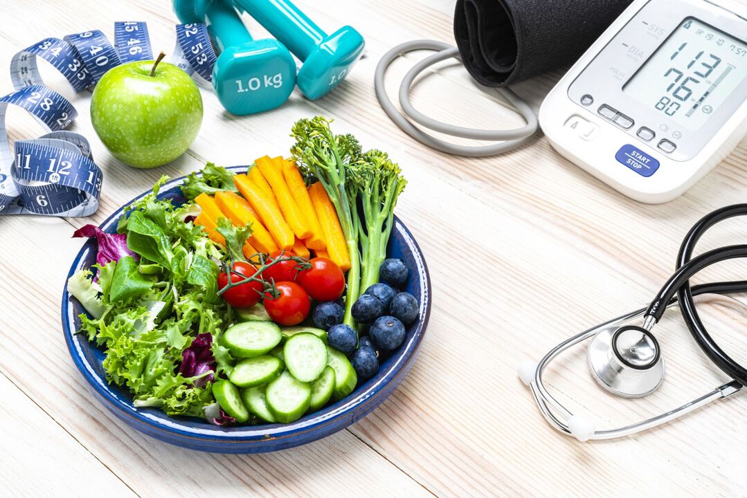 Eine gesunde rationale Ernährung wird dazu beitragen, die Entwicklung von Bluthochdruck zu vermeiden